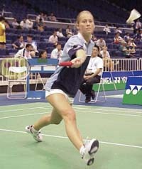 丹麦女单马丁在2001年新加坡羽毛球公开赛中