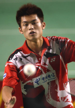 Dan Lin - CHN 中国男单选手林丹在2004年印尼羽毛球公开赛中